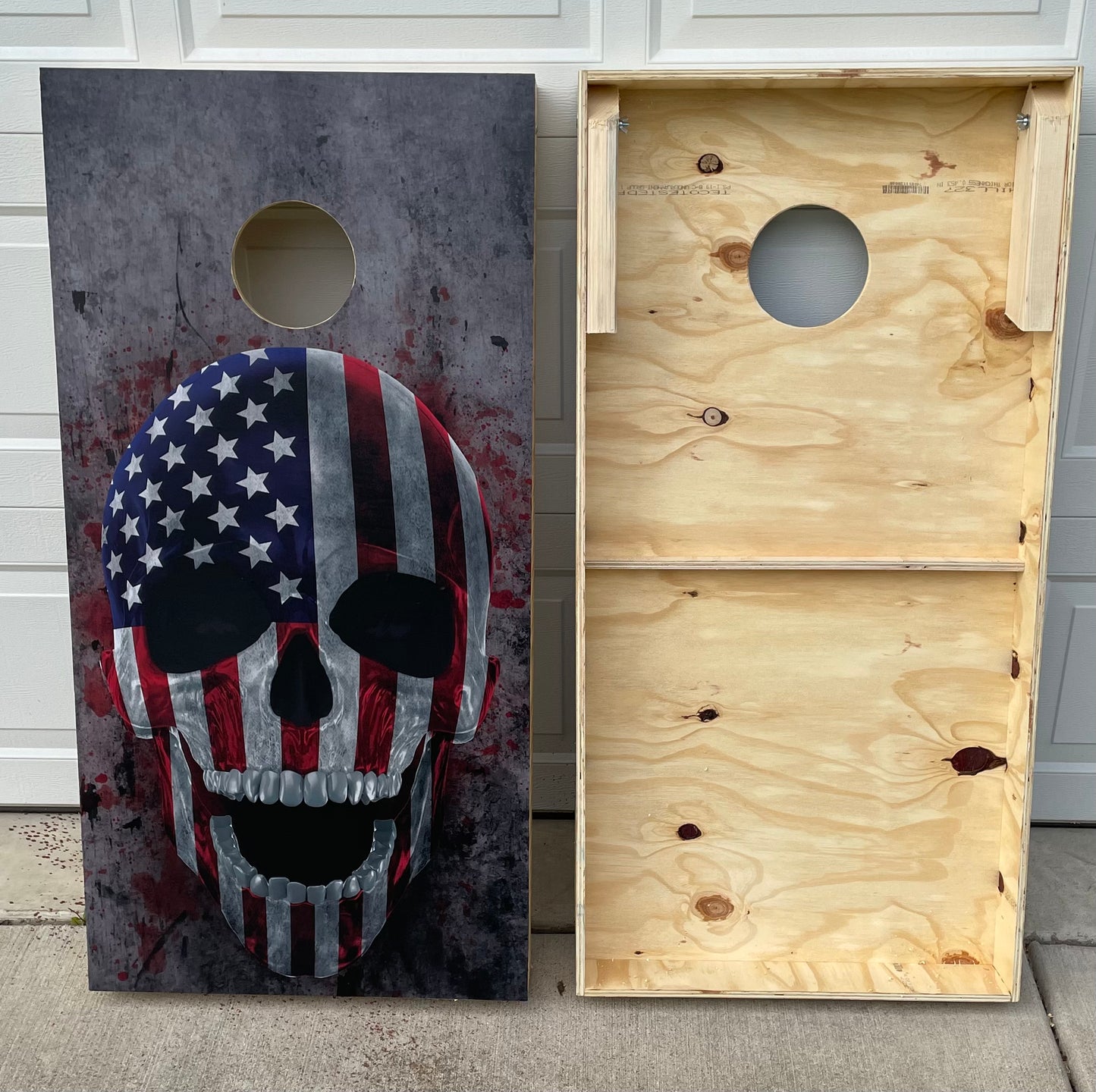 Skull w/USA Flag Cornhole set w/bags